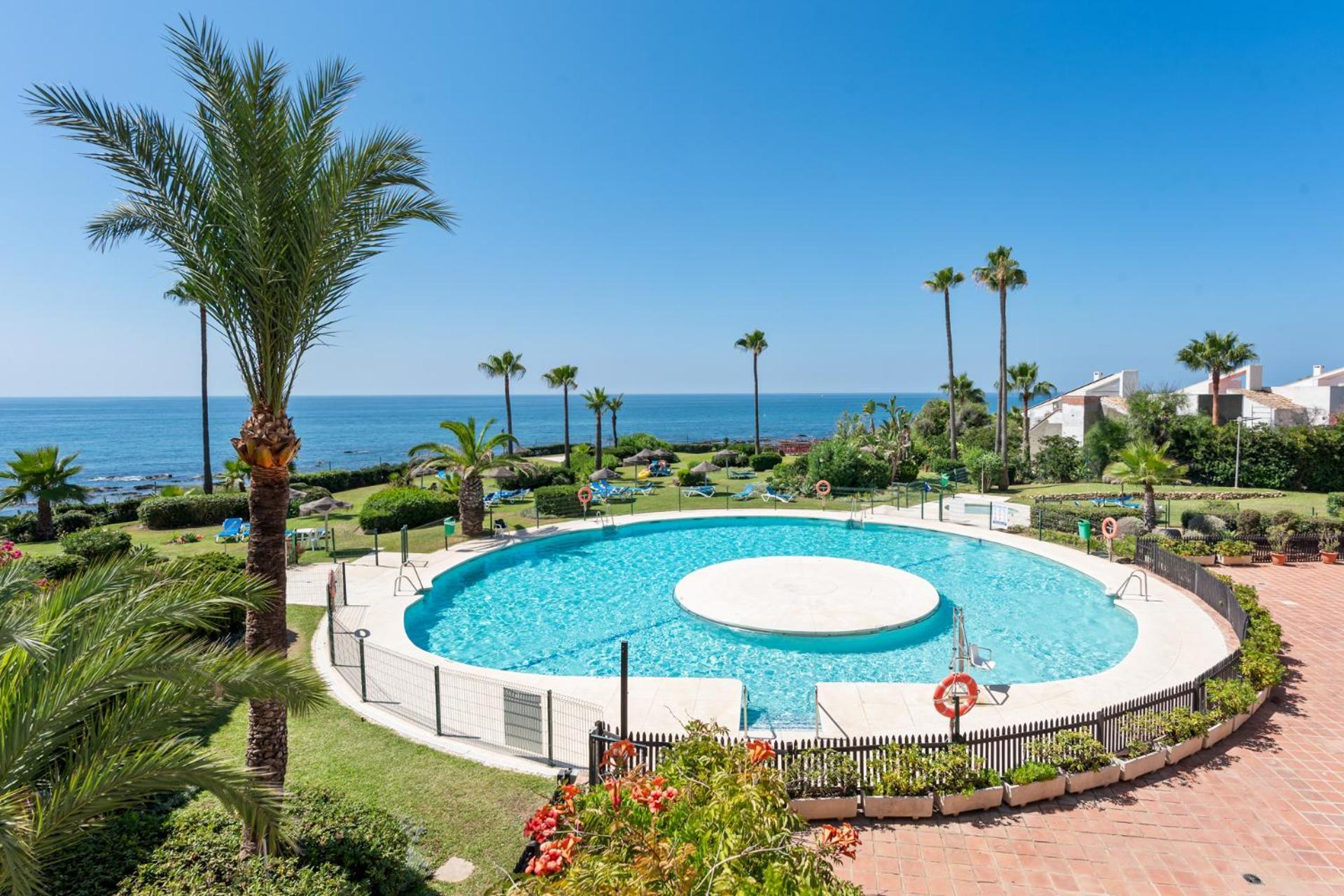 Miraflores Apartments By The Beach Costa Del Sol Sitio de Calahonda Esterno foto