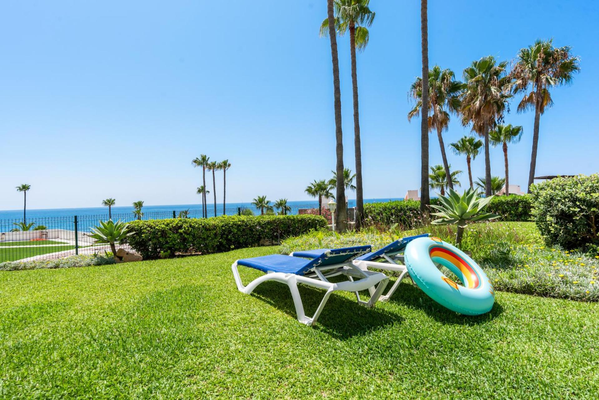 Miraflores Apartments By The Beach Costa Del Sol Sitio de Calahonda Esterno foto